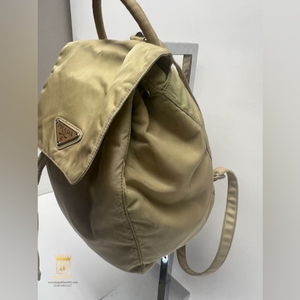 🤍SOLD🤍Prada backpack mini - Picture 2 of 13
